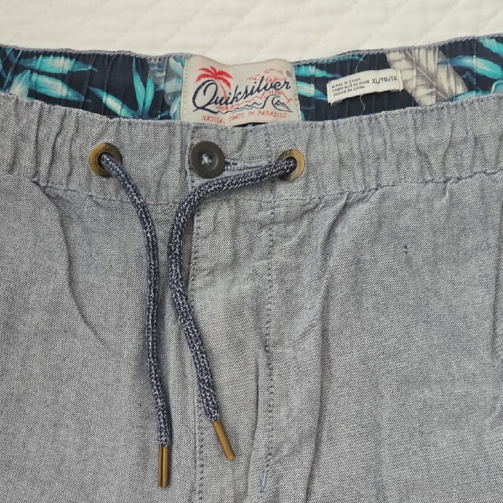 Quiksilver Men's Gray Shorts